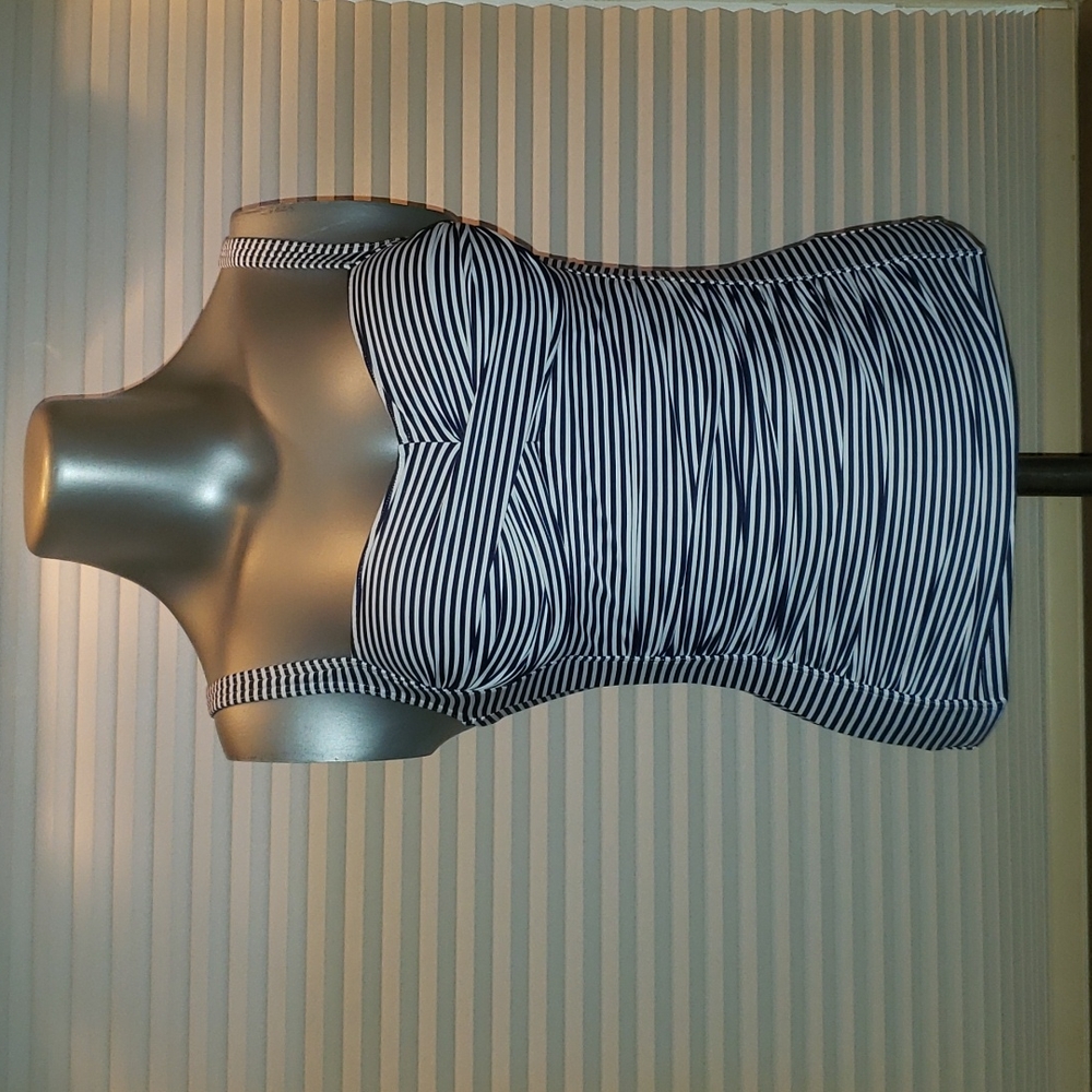 EUC Bond-Eye Australia Swim Top - US Size 6